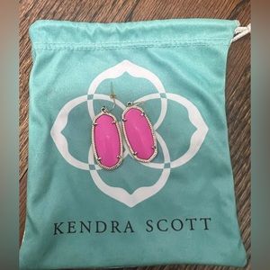 Kendra Scott Earrings - Excellent condition

Will accept reasonable price.